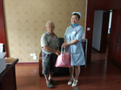我院职工为患者捐献爱心，小小心意显大爱